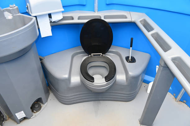 Best Porta potty rental near me  in Wading River, NY